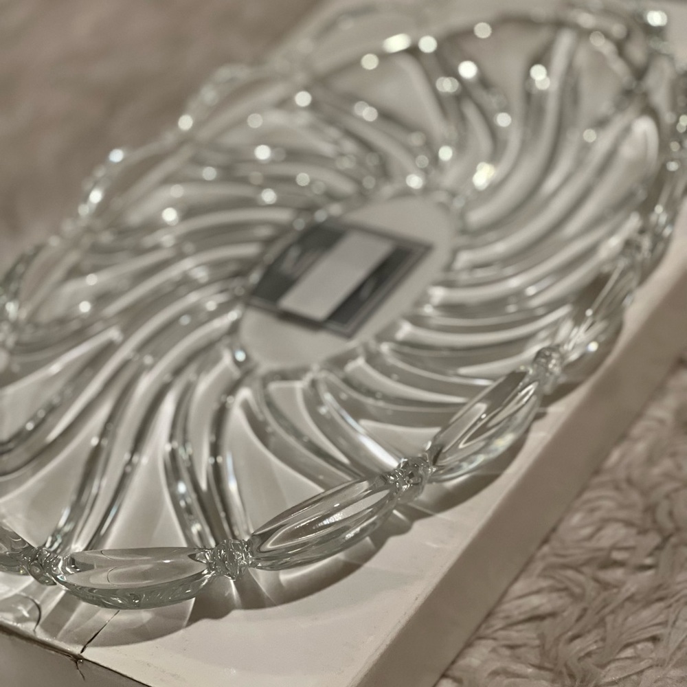 Serving dish / tray